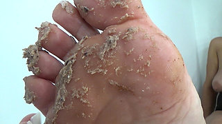 I Trample the Cottage Cheese with My Beautiful Feet