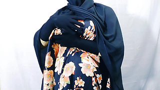 Muslim Hijabi Beautiful Housewife Fucking with Neighbor - With Clear Hindi Audio