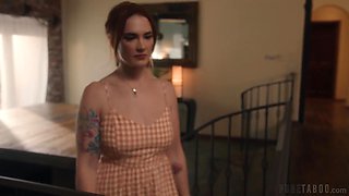 Ebony Ana and pale redhead share hunk and enjoy face sitting