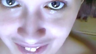 Sandra: Hot Arab Sandra Doing a Strip