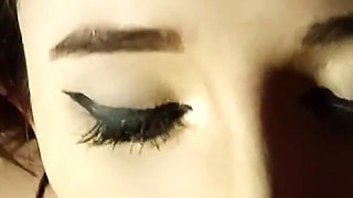 Cuckold Knepper Sin Kone, Efter at Hans Bedste Ven Kneppede Hende Og Fyldte Hendes Bryster Med Sperm