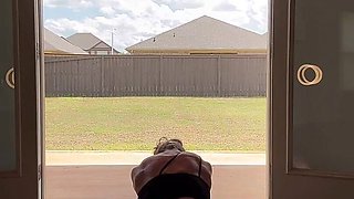 Stretch with Simone Steele