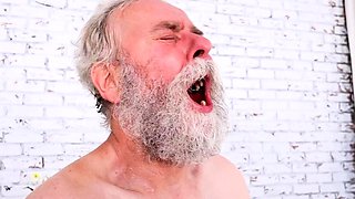 Nice blowjob by young brunette