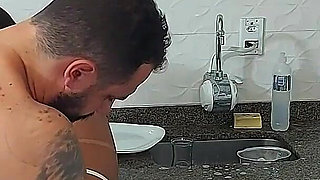 Surprise F*ck: My Horniness for the Maid in an Apron Exploded in the Kitchen!