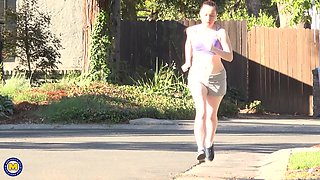 Hairy Mom Annabelle Lee Loves Public Flashing And Playing With Her Hairy Muff - MatureNl