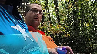 Naughty Actress Outdoor Scene Escapee Trying to Get in the Pussy