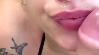 Hot Sex in the Middle of a Crowded Waterfall on the Weekend