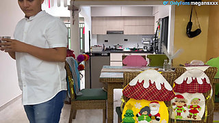 My Employee Is Very Sexy I Want Her