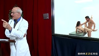 The 7th Position With Marco Banderas, Tommy Gunn, Hailey Young - Brazzers