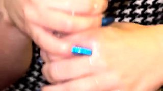Handjob masterpiece delivered sensual blonde housewife