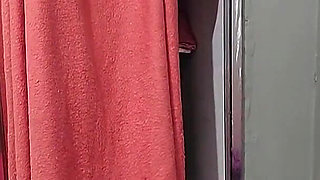 Sogro Obcecado Por Sexo Dentro Guarda Roupa Olhando Seu Filho Com Namorada Fazendo Sexo