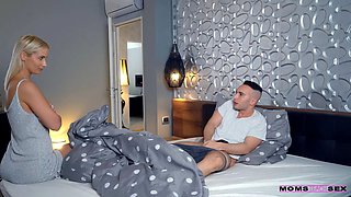 Stepsons goopy socks - s17:e6