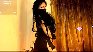 Omege japanese girl with big boobs on cams
