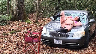 On the Hood Squirt to the Road No Matter Whose Watching She's Gonna Exaplose