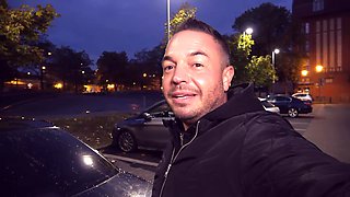 Andy fucks Liz at a main road in the heart of Berlin - Hitzefrei