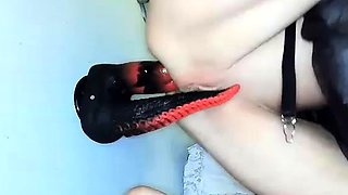 Ass gaping fetish ho toys her clit hard