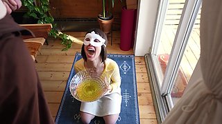Beautiful GF pissing fetish porn