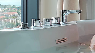 Fun in the Bubble Bath - a Foretaste