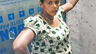 💀Jungle vali bhabhi College friend ke sath savita bhabhi ne jamkar chudai karwaya aur apne chut ka pani nikali