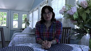 Bettie Bondage – Prom Night with Mom