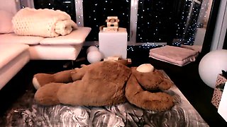 Brunette Solo Webcam Masturbation