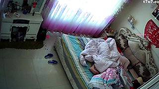 Amateur Hidden Cam with Dildo Wives