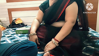 PADOSAN BHABHI DIWALI PR GHAR AAYI AUR CHUDAI KRWA KR GYI IN HINDI AUDIO