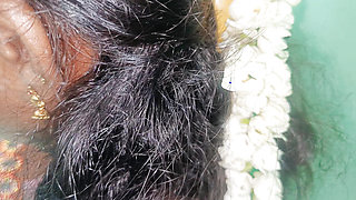 Married mallu aunty showing hot structure romance with jasmine
