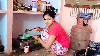 Aunty in a school uniform gives a wild experience