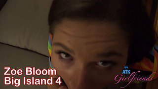 Sneaky wench at close scene