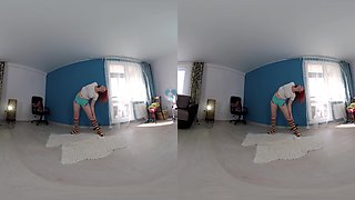 Lissared Does Gymnastic - Solo Model Flexible Naked Yoga