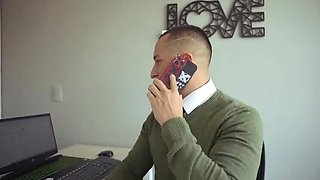 Amateur Latina Ashleyharoldsw fucks her boss for promotion in homemade office sex