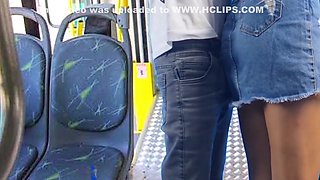 Ator Zegalinha - Jovem Estudante Encoxada E Fodida No Onibus Em Publico! 12 Min