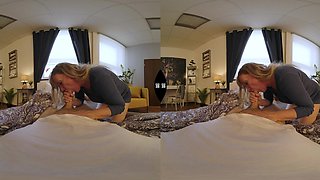 Hot curvy mom VR porn video