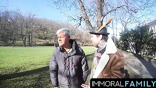 Squeaky Matt Bird and Porno Dan - blowjob porn - Immoral Family