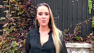 Mia, 33 years old, from Caen! - Jacquie et Michel TV