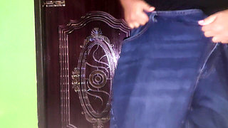 When My Stepmom Shower in My Toilet Without Lock Door, I See Her Big Ass & Huge Tits Naked Body Then I Fuck Her After Shower