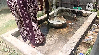 Desi hot bhabhi nahate hue sex video