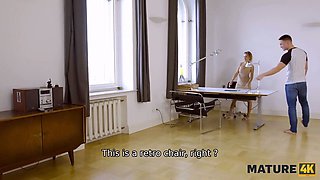 Mature4k - petite favor for hot xxx with an older woman