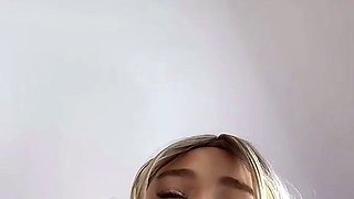 Sweet looking Ebony Teen Solo Masturbation
