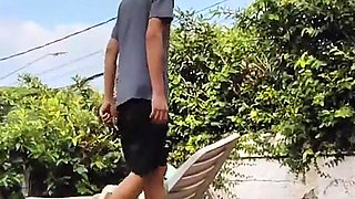 Stepmom Her Public Pool Her Trapped Puts Two Hands in Her Fisting Ass