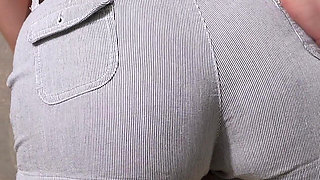 Amateur MILF in Tight Shorts and Full Back Panties Tease Visible Panty Line