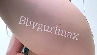 Sweet looking Ebony Teen Solo Masturbation