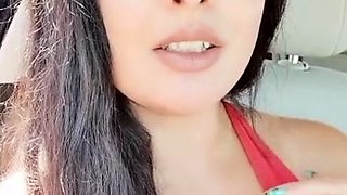 Masturbation close up Tamara big clit