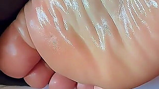 Cum on Sexy Oiled Soles Close up Real Amateur Footfetis POV