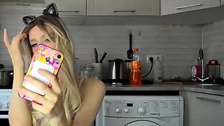 Blonde teen Sierras first erotic masturbation video