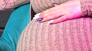 Pregnant Boss Makes Her Best Worker Feeling Good