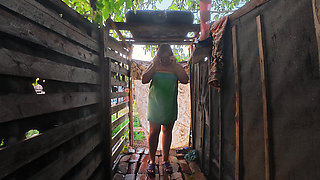 Large Tits Couple Outdoor Shower Oral Sex