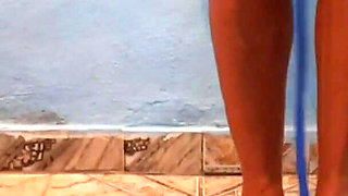 She Exhibited off Her Beautiful Body and Feet, Inflating the Condom by Stepping on the Foot Pump