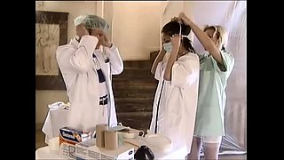 Arzt-Dreier mit zwei heien Deutschen